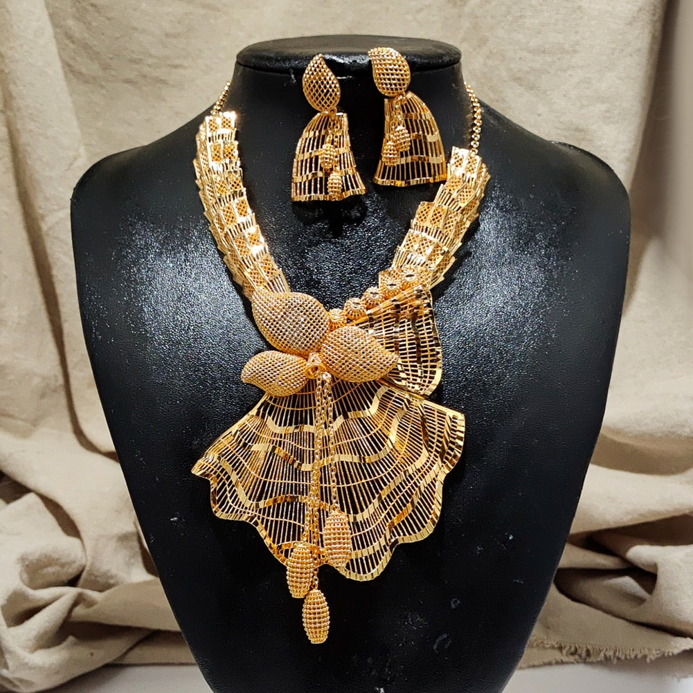 J jewellery