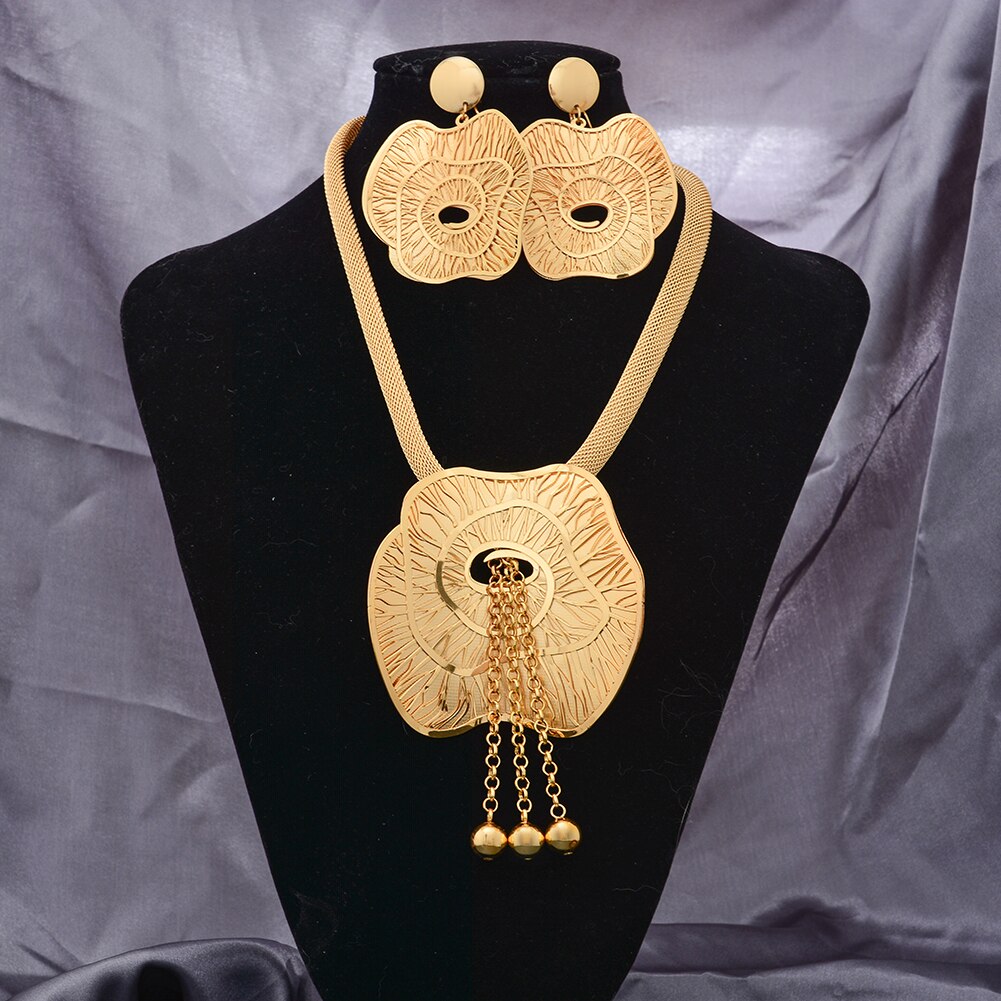 J jewellery
