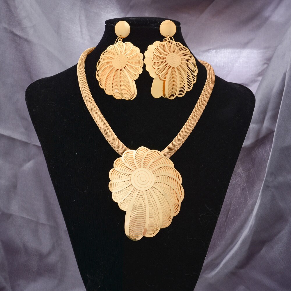 J jewellery