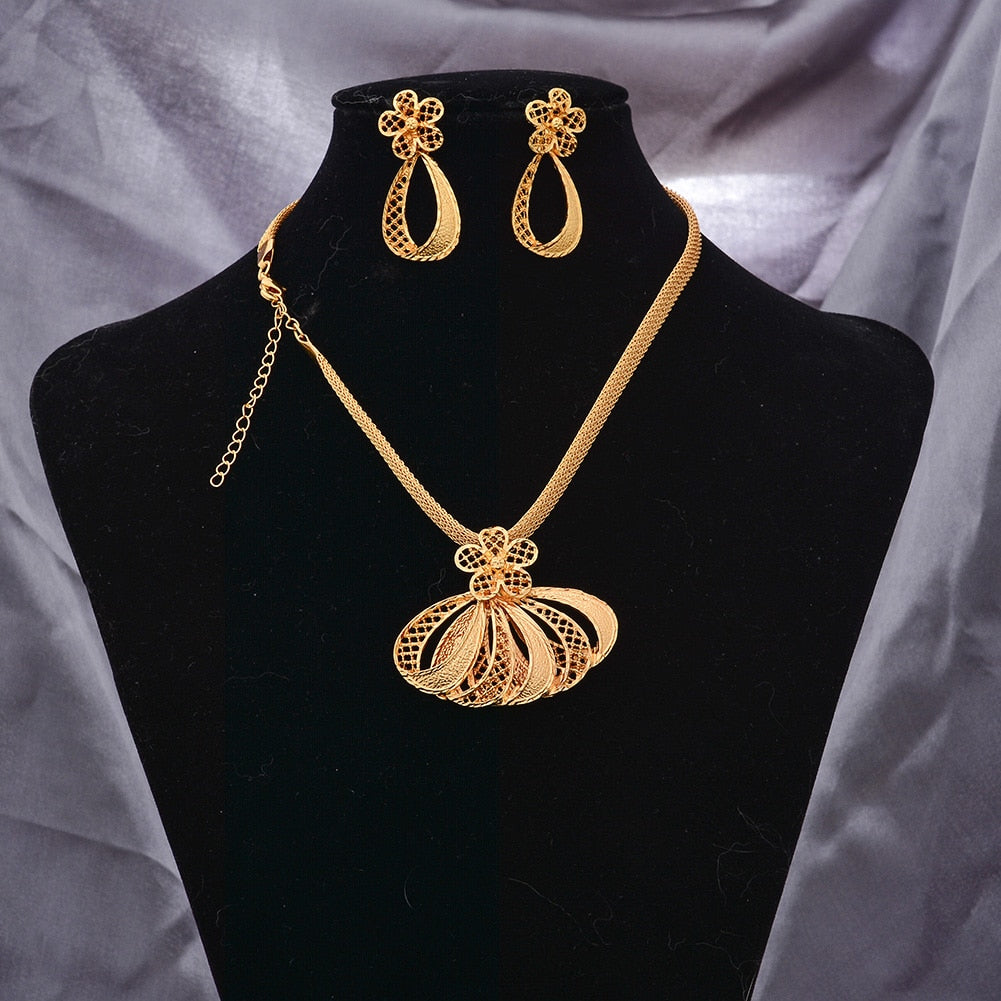 J jewellery