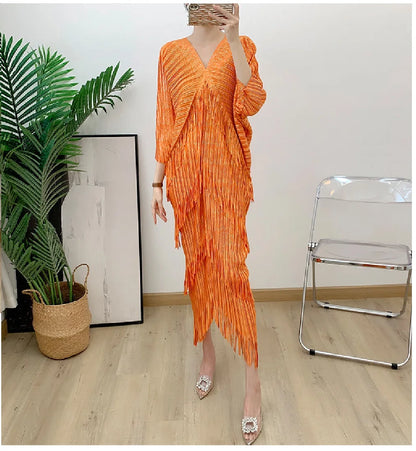 Pleated Fringe 2025 Spring And Summer Miyake New Women's Contrast V-Neck Loose Elegant Party Dress Celebrity Style