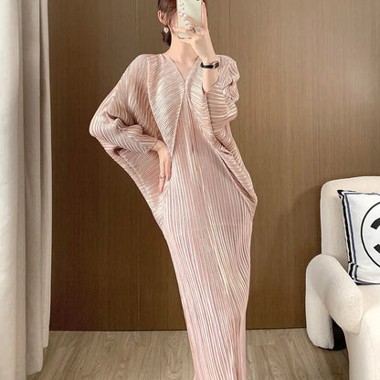 High-end Gold-embellished Pleated Dress Women's Sensibility Batwing Sleeve Loose-fit Tummy Control Slimming One-step Skirt