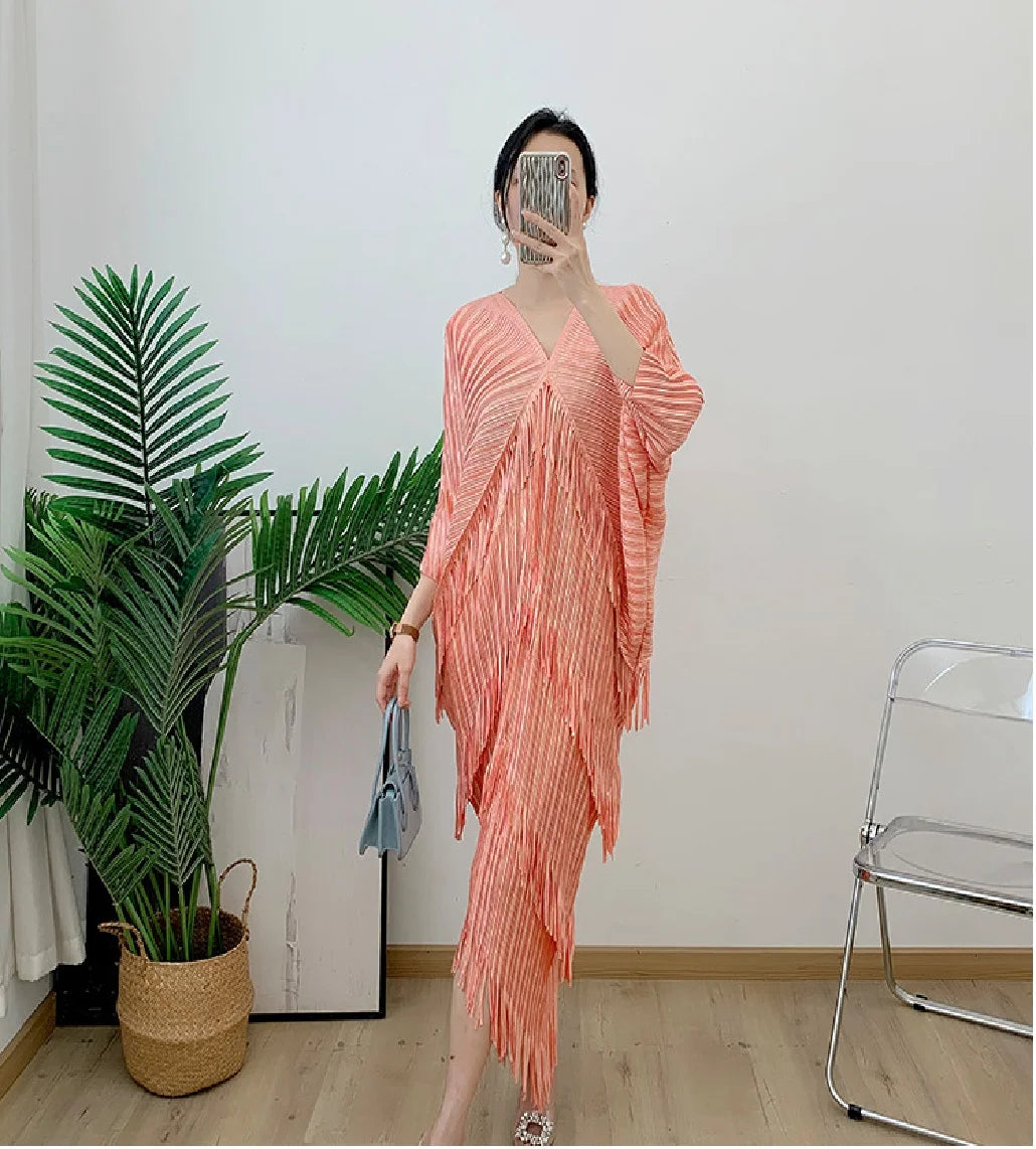 Pleated Fringe 2025 Spring And Summer Miyake New Women's Contrast V-Neck Loose Elegant Party Dress Celebrity Style